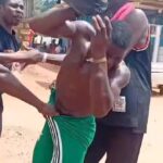 God Protect Our Kids: Man Beaten And Dragged Naked Through The Streets After Been Caught Red-Handed Having S€x With A Minor images (17)